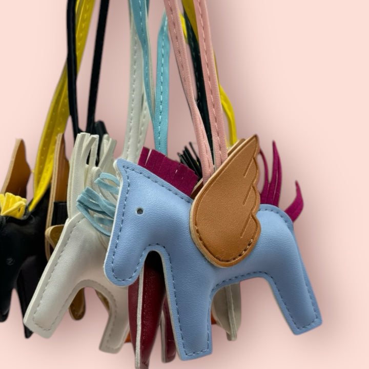 Charm Cavallino